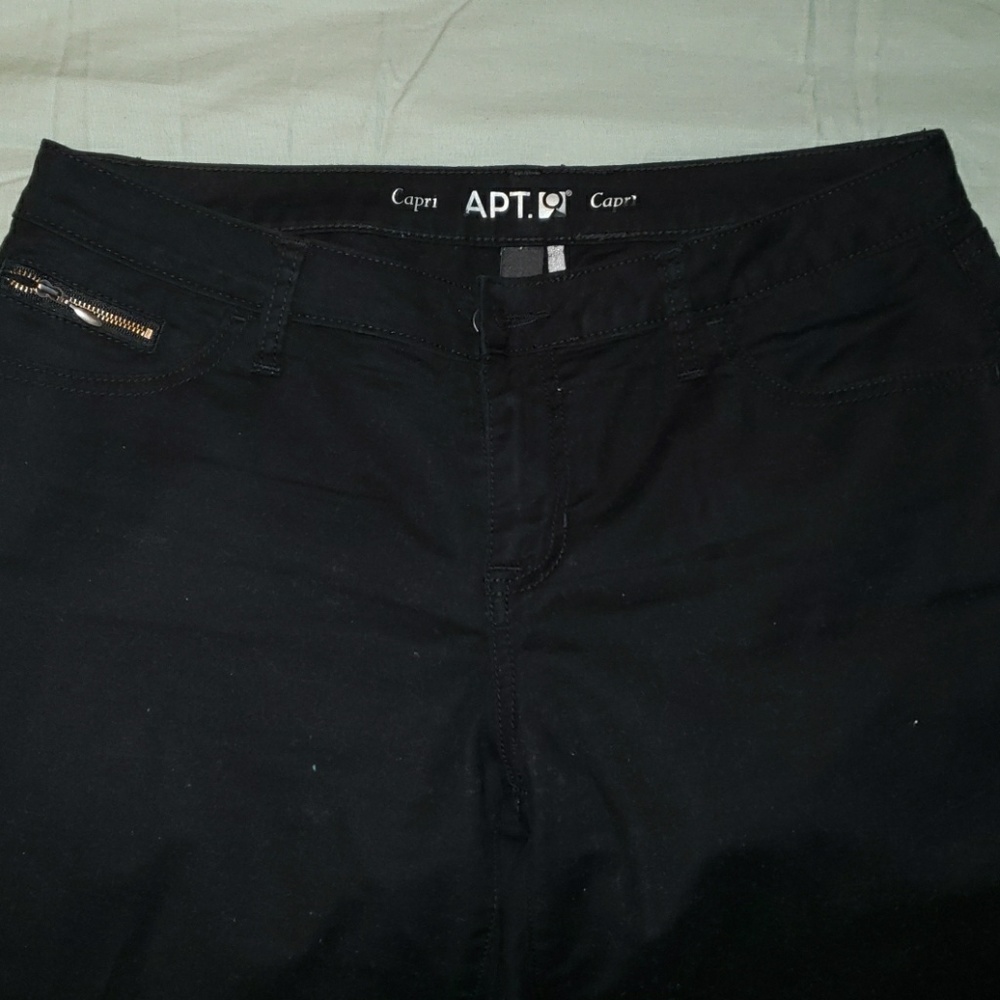 Apt 9 Capri Pants